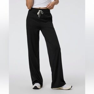 Vuori Halo Essential Wide Leg Pant M
